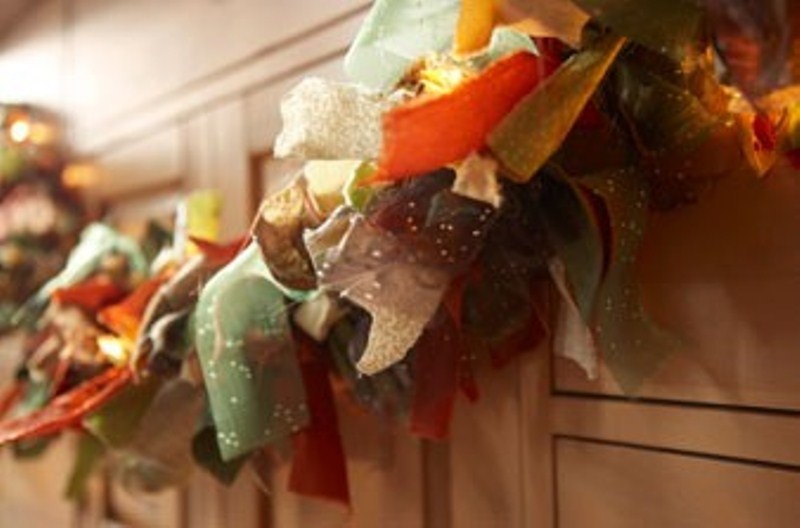 Picture Of awesome winter garlands for creating an atmosphere  14
