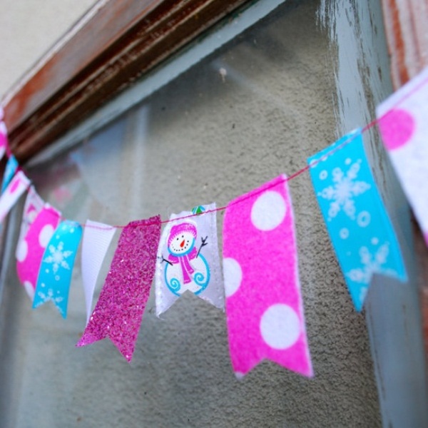 Picture Of awesome winter garlands for creating an atmosphere  26