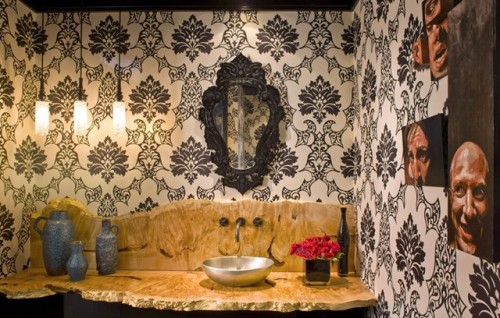 21 Unusual Bathroom Designs With Wallpapers On Walls