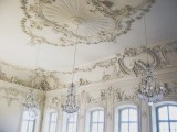 vintage and super elegant ceiling moldings plus crystal chandelier make up a fantastic look with a wow effect