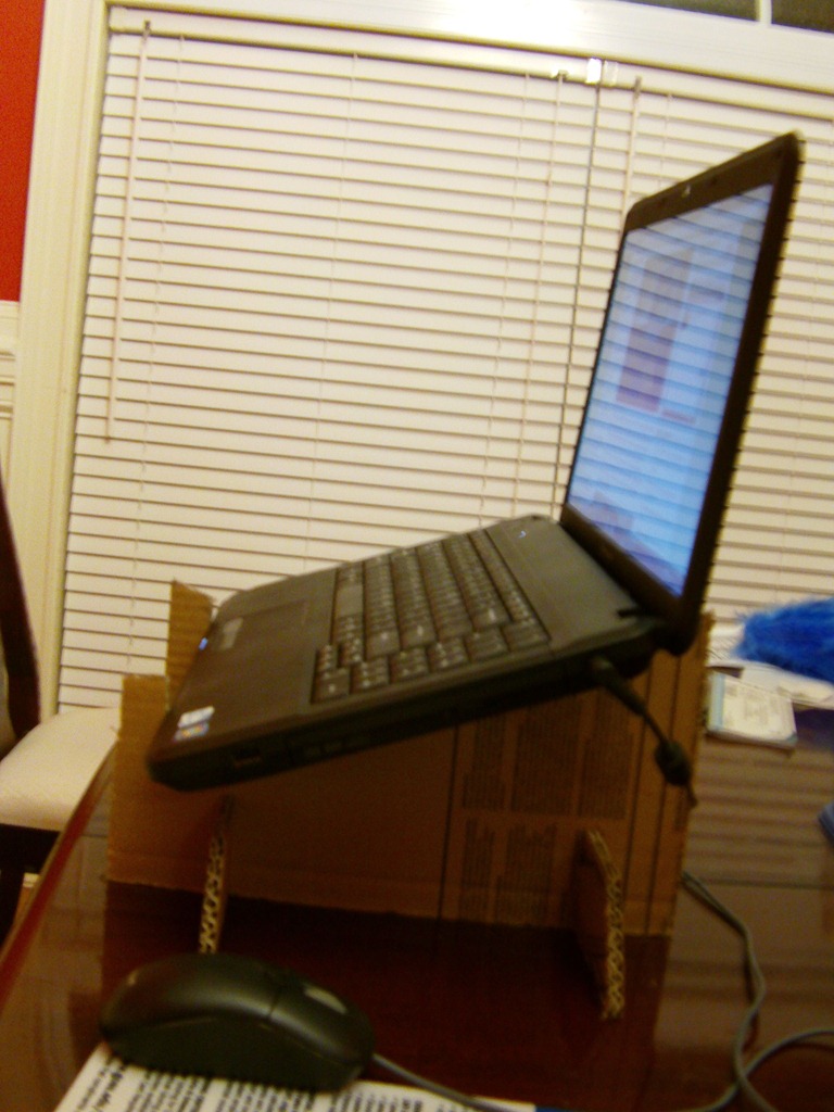 Cheap And Easy Diy Laptop Stand