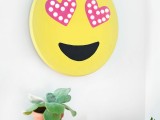 cheerful-andbright-diy-emoji-marquee-7