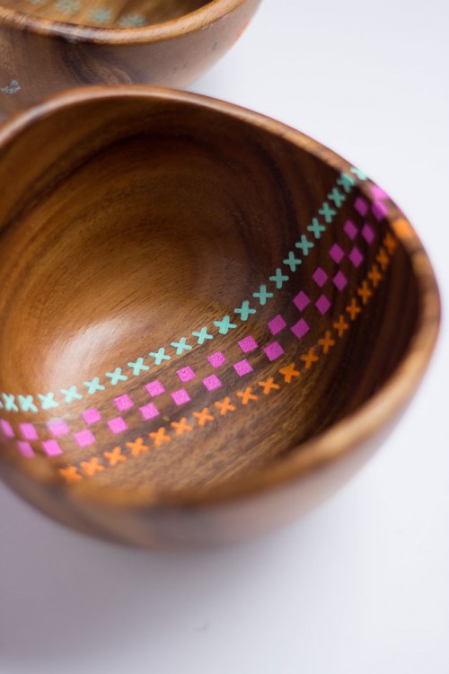 Cheerful Spring Inspired DIY Stenciled Wood Bowls