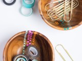 cheerful-spring-inspired-diy-stenciled-wood-bowls-6