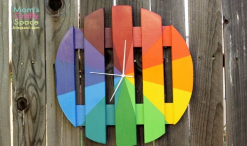 Colorful DIY Outdoor Clock Of A Plant Stand