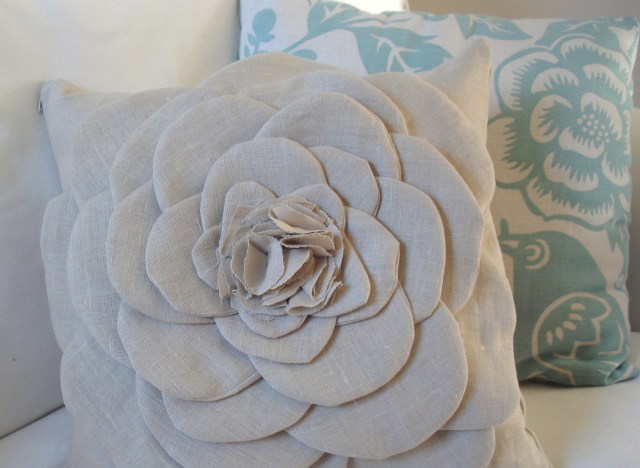 mother's day flower pillow