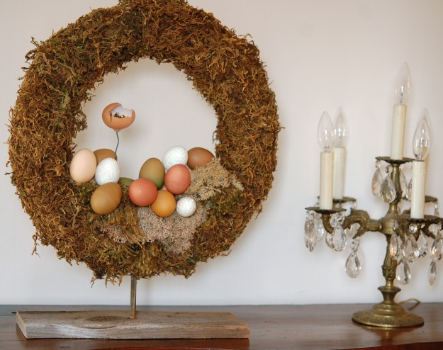 moss and eggs Easter wreath