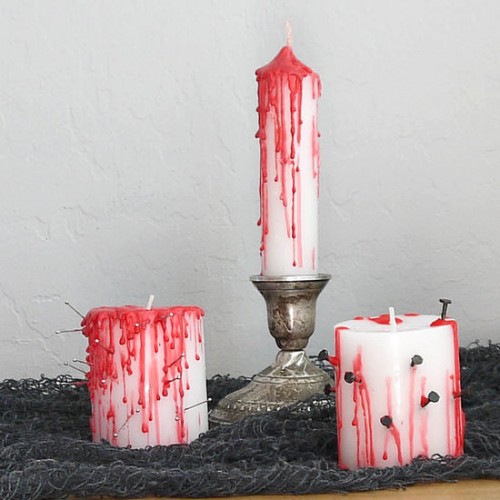 bloody Halloween candles (via savvysugar)