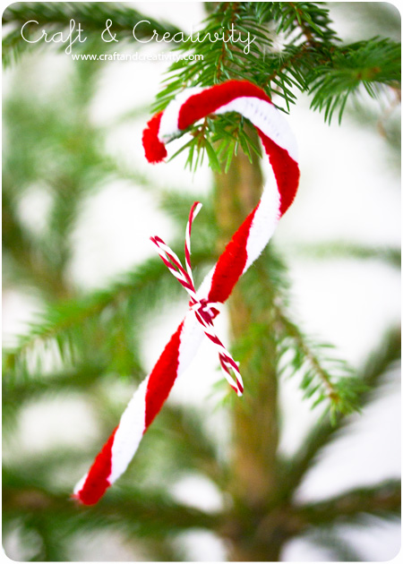 pipe cleaner candy canes (via craftandcreativity)