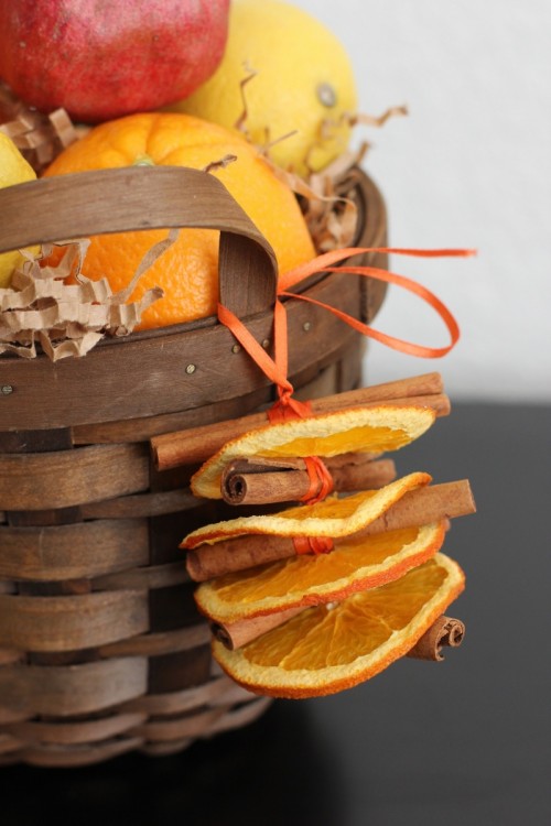 cinnamon and dried orange (via dailysqueeze)