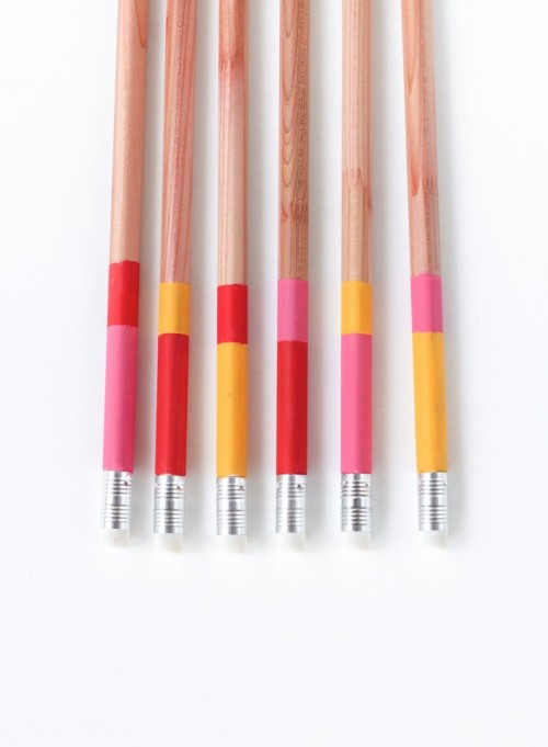 color blocked pencils (via thecraftedlife)