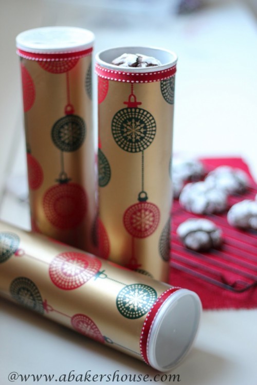 Christmas packaging for cookies (via shelterness)