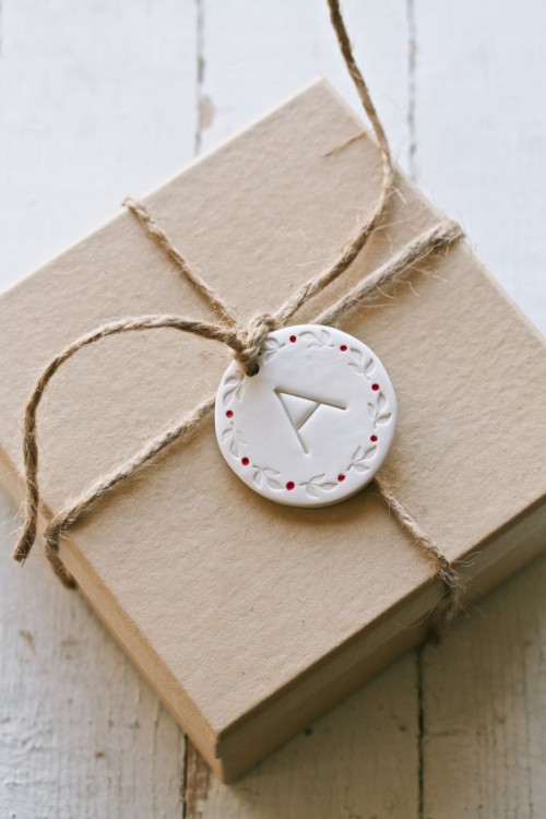 Cool DIY Gift Tags Or Ornaments From Clay