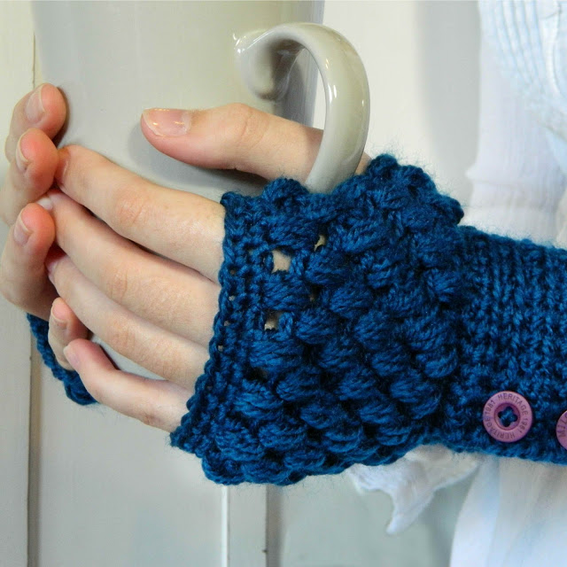 buttoned crocheted gloves