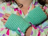 cool kid’s crocheted gloves