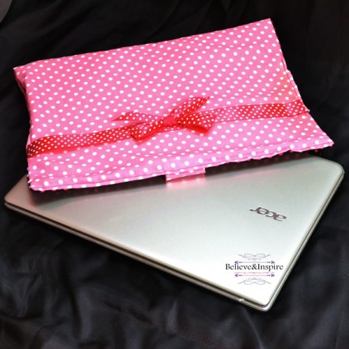 bow laptop sleeve (via believeninspire)