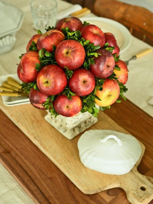 apple bouquet centerpiece (via hgtv)