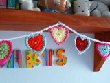 DIY Teeny Tiny Crochet Heart Bunting