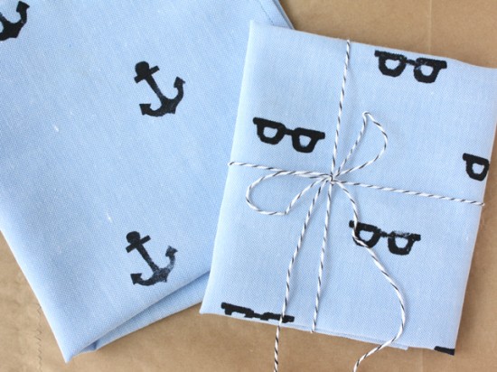 hand stamped handkerchief (via papernstitchblog)