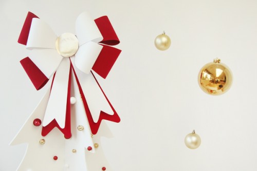 11 Creative And Whimsy DIY Christmas Tree Toppers