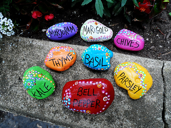 painted garden rocks