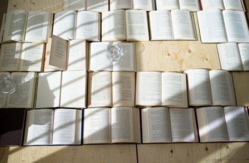 Creative DIY Headboard Of Old Books