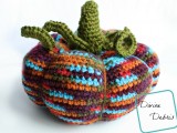 cute-and-cozy-diy-crocheted-pumpkins-2