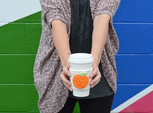 Cute DIY Crochet Pumpkin Coffee Cup Cozy
