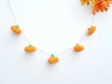 cute-diy-little-crochet-pumpkin-garland-1