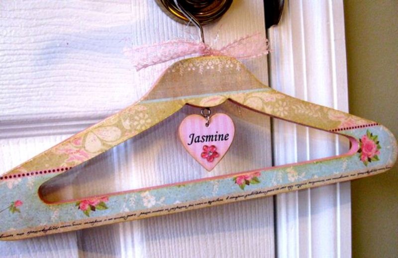 Cute Diy Personalized Hanger For Girls
