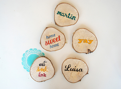Cute DIY Wood Coasters With Small Artworks On Them