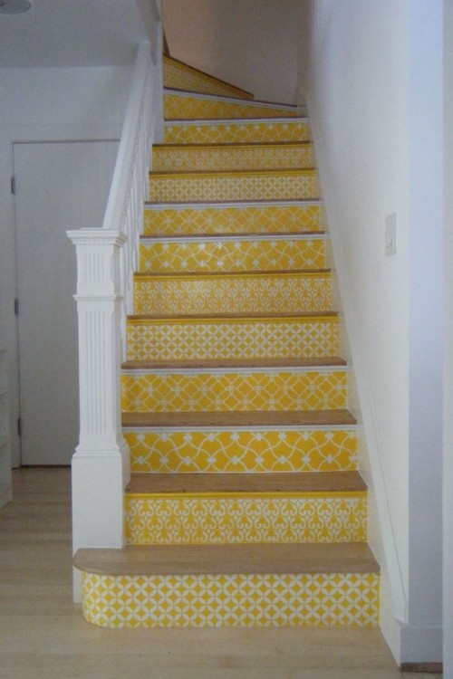 Decorating Staircase With Stencils