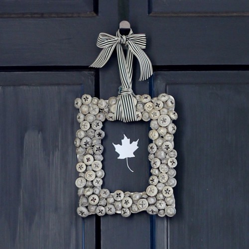 metallic acorn wreath (via mabeyshemadeit)