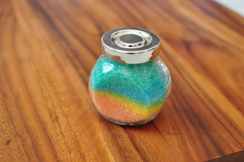 rainbow bath salts (via thecheesethief)