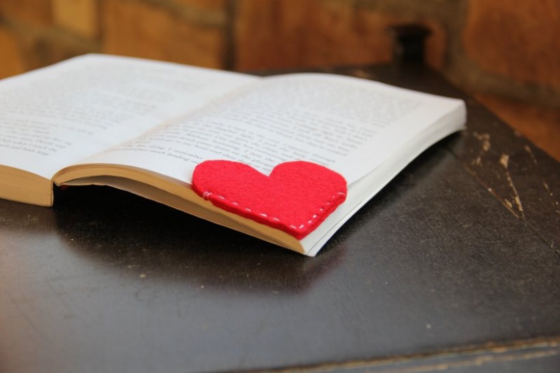 Diy Bookmark Pals For Valentines Day