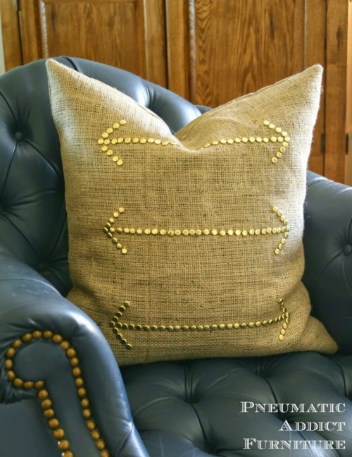 studded burlap pillow (via pneumaticaddict)