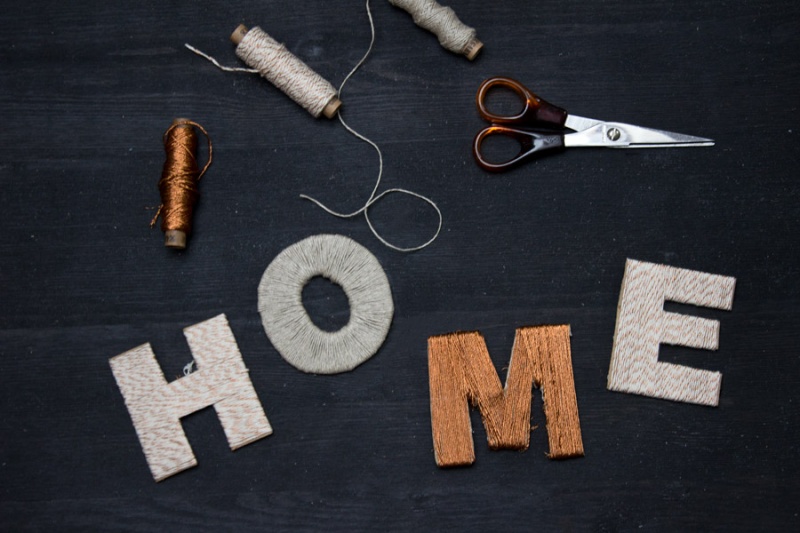Picture Of diy cardboard and thread letters for home decor  2