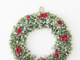 diy-christmas-wreath-with-holly-and-small-ornaments-2