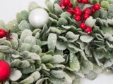 diy-christmas-wreath-with-holly-and-small-ornaments-4