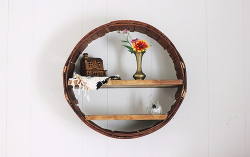 Diy Circle Shelf With A Rustic Touch