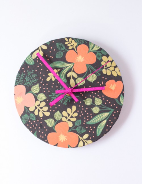 DIY Clock Covered With Wrapping Paper