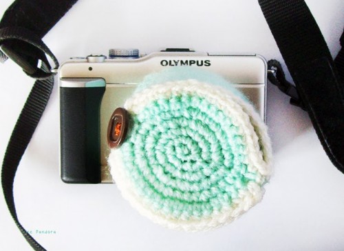 DIY Crocheted Camera Lens Cozy