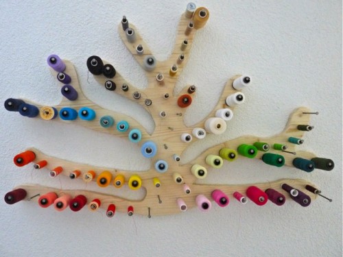 DIY Cute Thread Rack For A Crafts Room