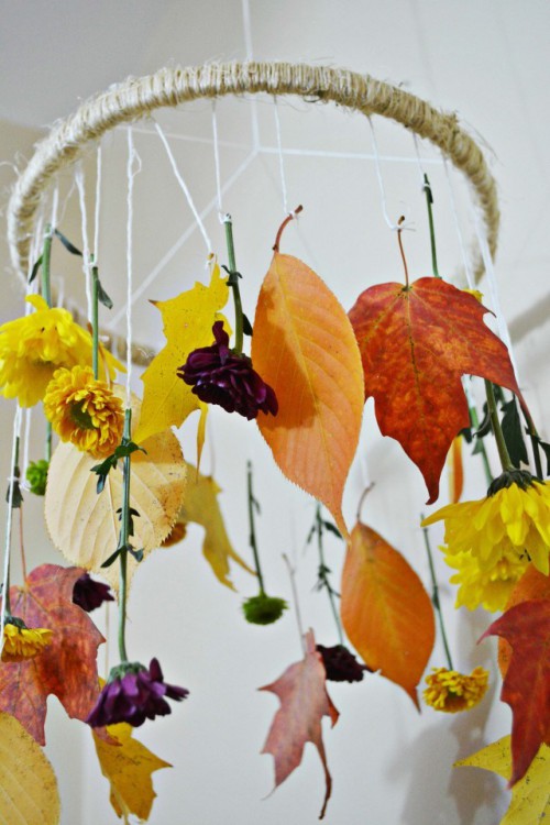 DIY Decorative Fall Leaves And Flowers Mobile