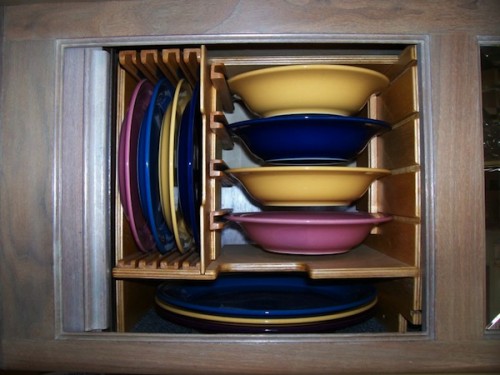 DIY Dish Holder (via beamalarm)