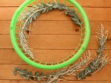 diy-dollar-store-wreath-with-natural-flowers-and-greenery-5