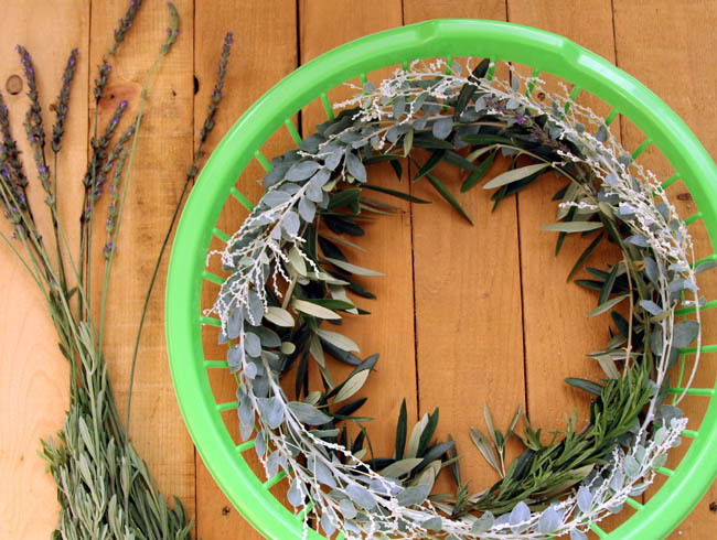 Picture Of diy dollar store wreath with natural flowers and greenery  6