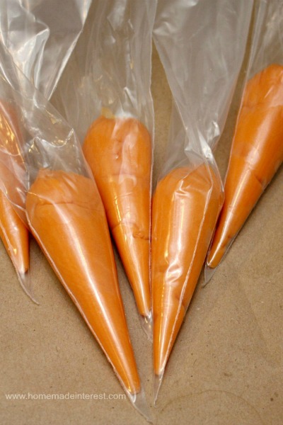 carrot playdough favors