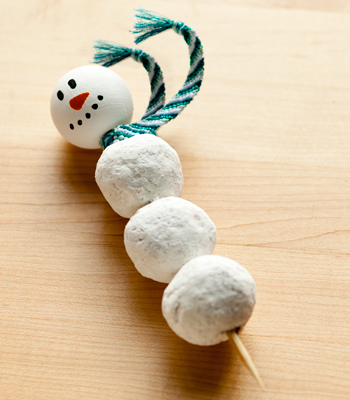donut snowman favors (via confettipop)