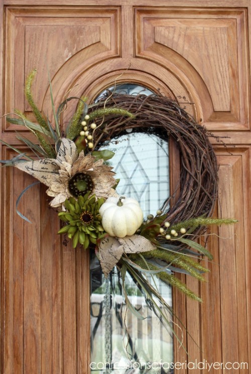 new fall wreath (via confessionsofaserialdiyer)